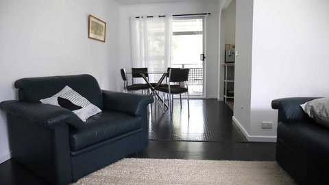 Retro Beach House - Macmasters Beach - Accommodation Sunshine Coast 2