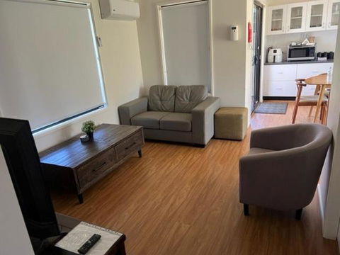 RIVER DOWNS COTTAGE - Accommodation Sunshine Coast 2