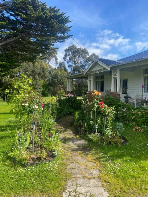 River Front Estate - Accommodation Sunshine Coast 0