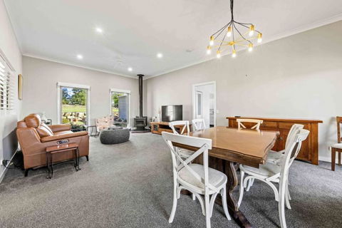 Riverbend Ranch - Accommodation Sunshine Coast 1