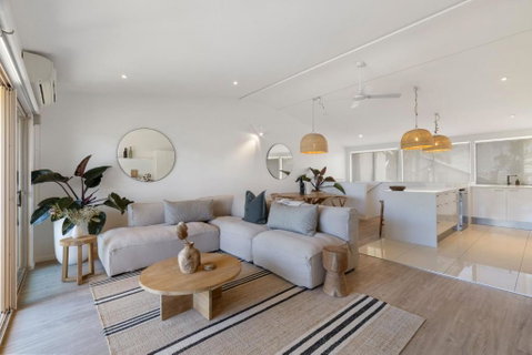 Riverfront Luxury, Poolside, Near Hastings - Accommodation Sunshine Coast 1