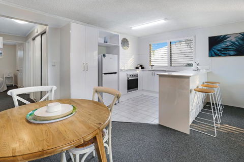 Riverside Location, Noosa Sound - Accommodation Sunshine Coast 3