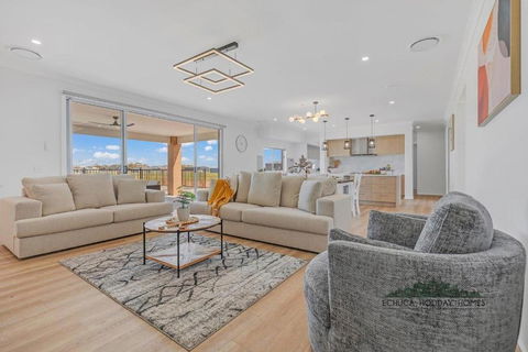 Riverside Meadows - Accommodation Sunshine Coast 2