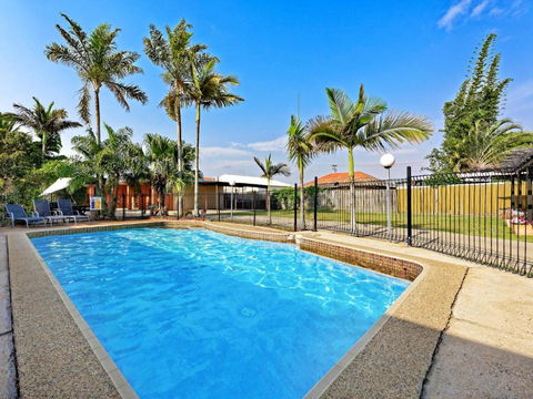 Riviera Motel Bundaberg - Accommodation Sunshine Coast 0