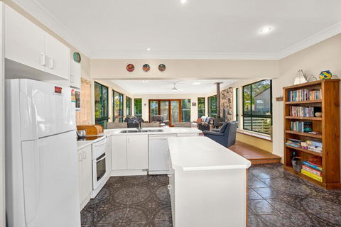 Ronnies Cottage - Accommodation Sunshine Coast 3