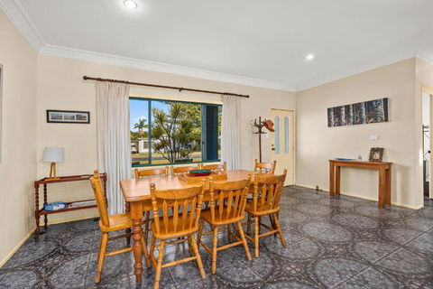 Ronnies Cottage - Accommodation Sunshine Coast 2