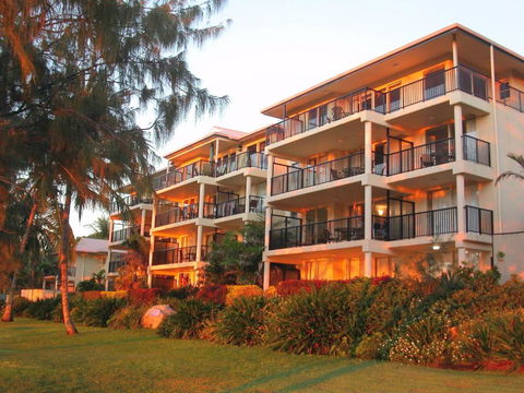 Rose Bay Resort - Accommodation Sunshine Coast 0