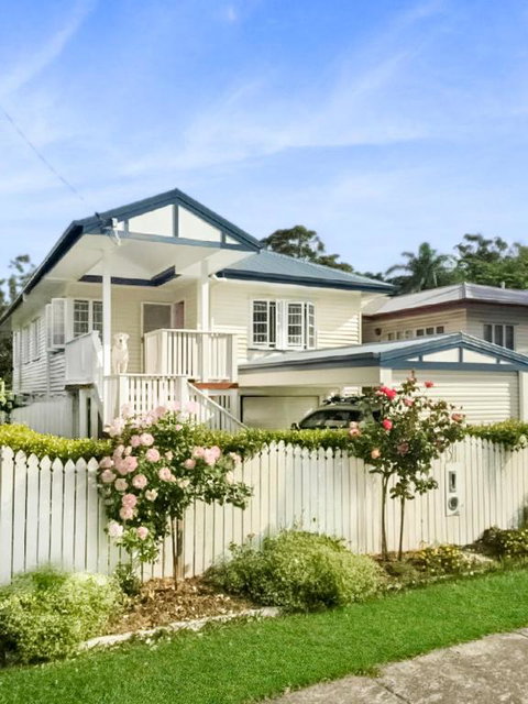 Rose Cottage - Accommodation Sunshine Coast 0