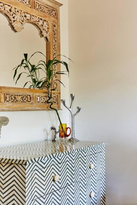 Rose Cottage - Right In Town - Accommodation Sunshine Coast 2