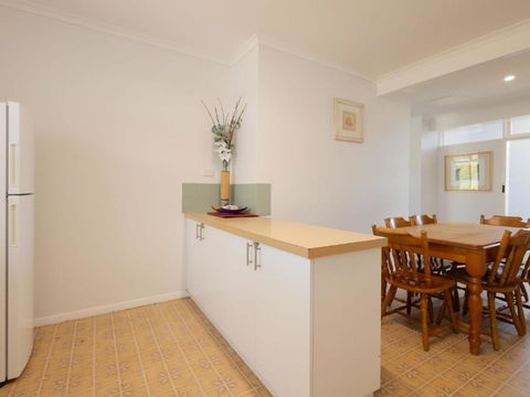 Rosella Perch - Accommodation Sunshine Coast 2