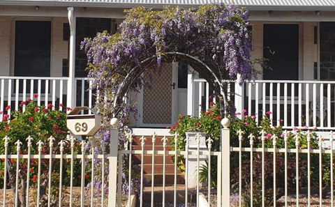Roseneath Cottage - Accommodation Sunshine Coast 0