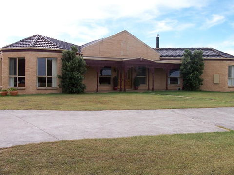 Roshnier Apartment - Accommodation Sunshine Coast 0