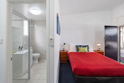 Royal Motel Tenterfield - Accommodation Sunshine Coast 1