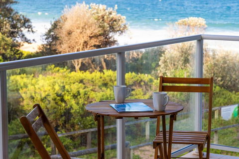 Royal Surf - Direct Beachfront - Accommodation Sunshine Coast 1
