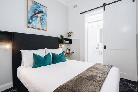Royal Hotel Wyong - Accommodation Sunshine Coast 0