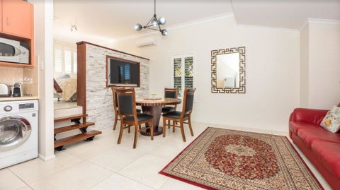 Ruthmor Villas - Accommodation Sunshine Coast 3