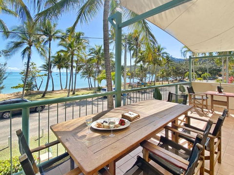 Sails On Horseshoe Apartment 4 - Accommodation Sunshine Coast 0