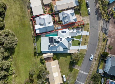 Salt Wood Cabin Style Retreat - Accommodation Sunshine Coast 1