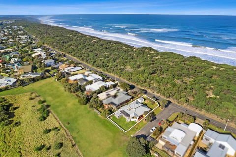 SALTWATER HOUSE - Opposite The Beach And Views Over The Lake! - Accommodation Sunshine Coast 0