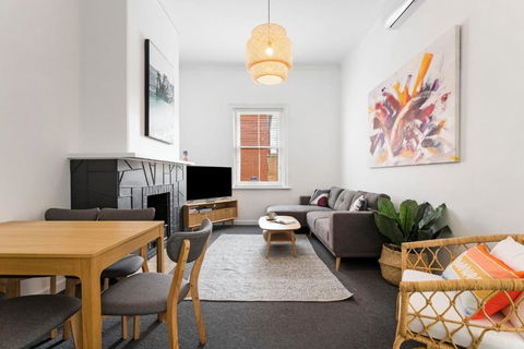 Salty Pines - 3BR House Glenelg South - Accommodation Sunshine Coast 0