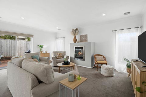 Salty Sage Beach House - Accommodation Sunshine Coast 0