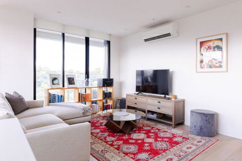 Sanctuary-Effortless City Escape - Accommodation Sunshine Coast 1