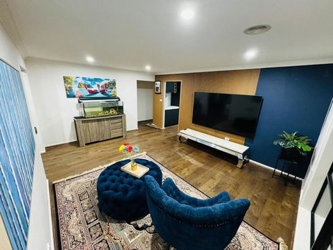 Sanctuary Lakes Holiday House - Accommodation Sunshine Coast 0