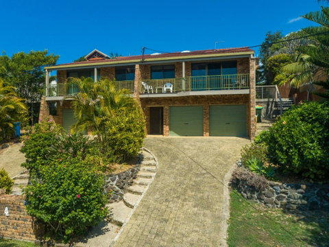 Sand Dunes - Accommodation Sunshine Coast 1