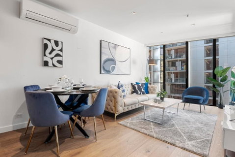 Rooftop Pool Stunning Apt At Marvel Stadium With Free Parking - Accommodation Sunshine Coast 0