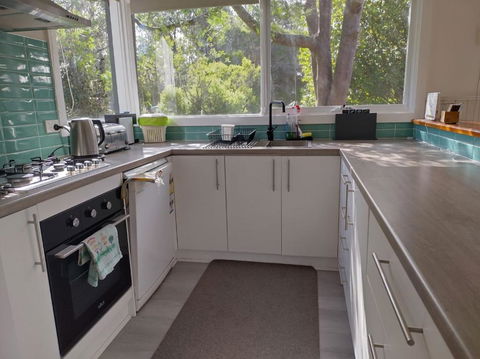 Sanders Beach House - Accommodation Sunshine Coast 2