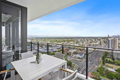 Sandbar 124 - Hosted By Burleigh Letting - Accommodation Sunshine Coast 0