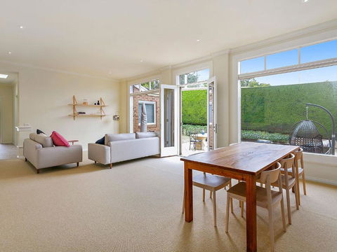 Sandborne Moments To The Sand - Accommodation Sunshine Coast 2