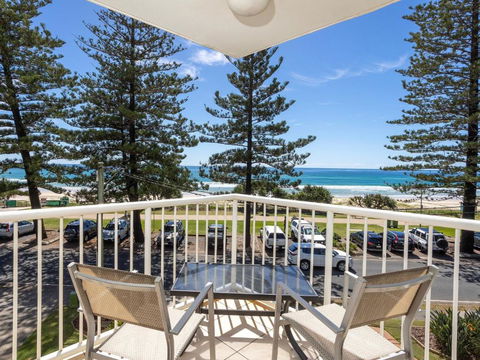 Sanderling Miami - Hosted By Burleigh Letting - Accommodation Sunshine Coast 3