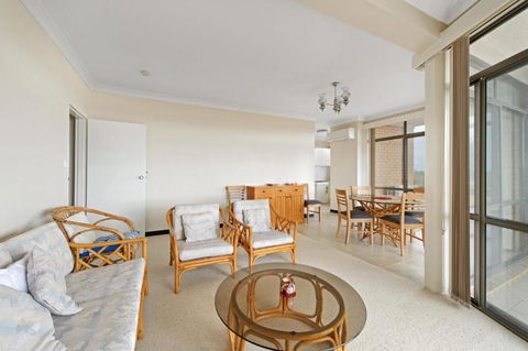 Sandpiper 9 25 Waugh Street - Accommodation Sunshine Coast 1