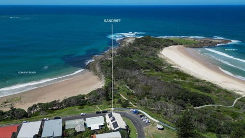 Sandrift Two - Oceanstays - Accommodation Sunshine Coast 3