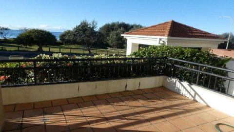 Sands 16, 20 - 22 Pacific Parade - Accommodation Sunshine Coast 2