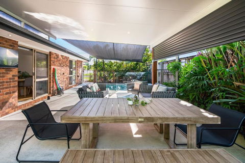 Sandy Dunes Retreat Pet-Friendly Wurtulla Home - Accommodation Sunshine Coast 1