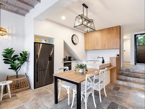 Serene Riverside Escape, Noosa Heads - Accommodation Sunshine Coast 3