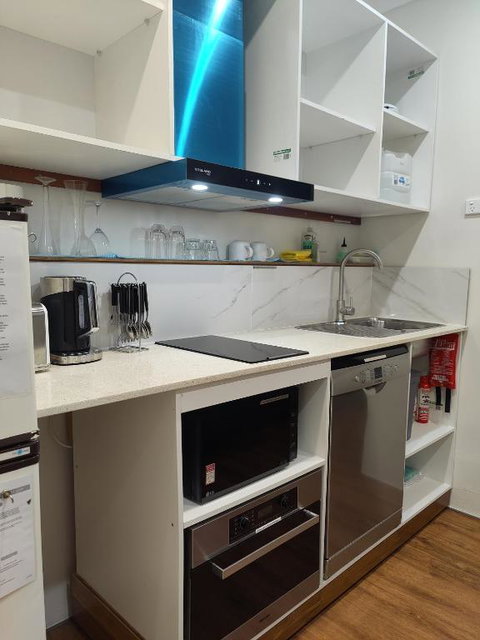 Short-long Term Private Smart Modern Studio - Accommodation Sunshine Coast 0