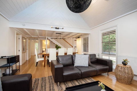 Somers Pool Park And Beach Retreat - Accommodation Sunshine Coast 3