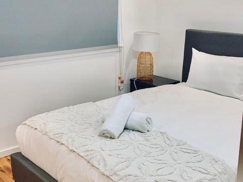 St Marys Affordable 5 Br Cozy House - Accommodation Sunshine Coast 1