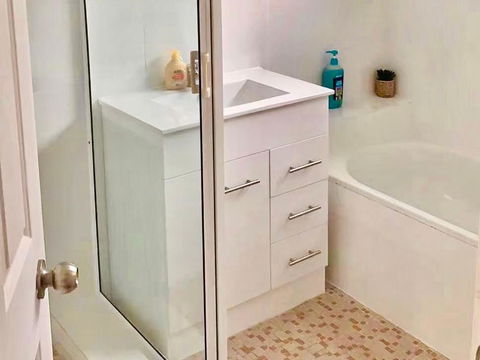 St Marys Affordable 5 Br Cozy House - Accommodation Sunshine Coast 2