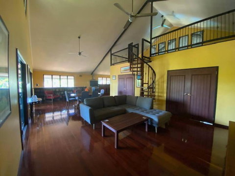 Sunset Oasis - Accommodation Sunshine Coast 1