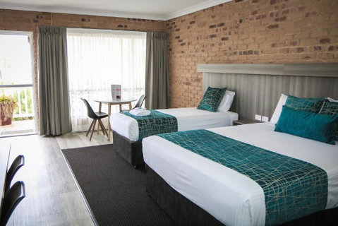 The Club Motor Inn Chinchilla - Accommodation Sunshine Coast 0