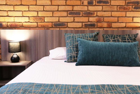 The Club Motor Inn Chinchilla - Accommodation Sunshine Coast 1