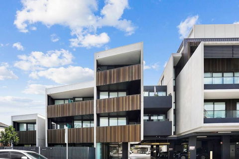 The Eastside Oasis - Accommodation Sunshine Coast 3