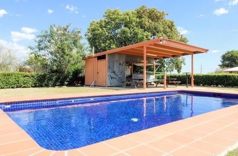 The Gidgee Inn - Accommodation Sunshine Coast 1