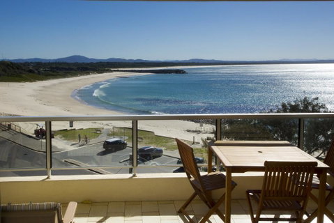 Beachpoint, Unit 402, 28 North Street - Accommodation Sunshine Coast 0