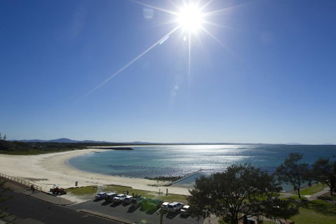 Beachpoint, Unit 402, 28 North Street - Accommodation Sunshine Coast 1