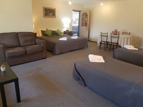 Beachport Motor Inn - Accommodation Sunshine Coast 2
